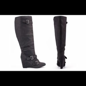 LB Wide Width Wedge Boots: Nubuck size 11